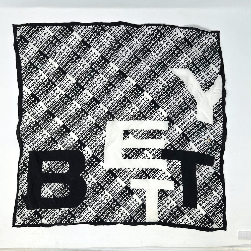 Vintage 1970s Betty Barclay Silk Logo Scarf 19"‎ x 20"